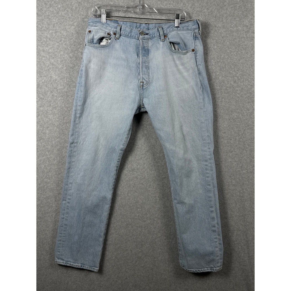 Levi's 501 Original Fit Jeans Mens 34x30 Light Wash Blue Straight Leg Button Fly